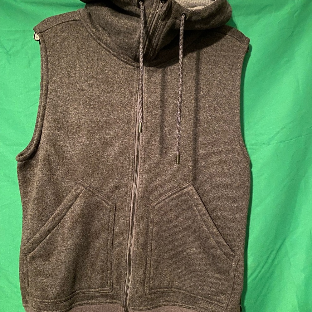 Gray Sleeveless Hoodie Vest